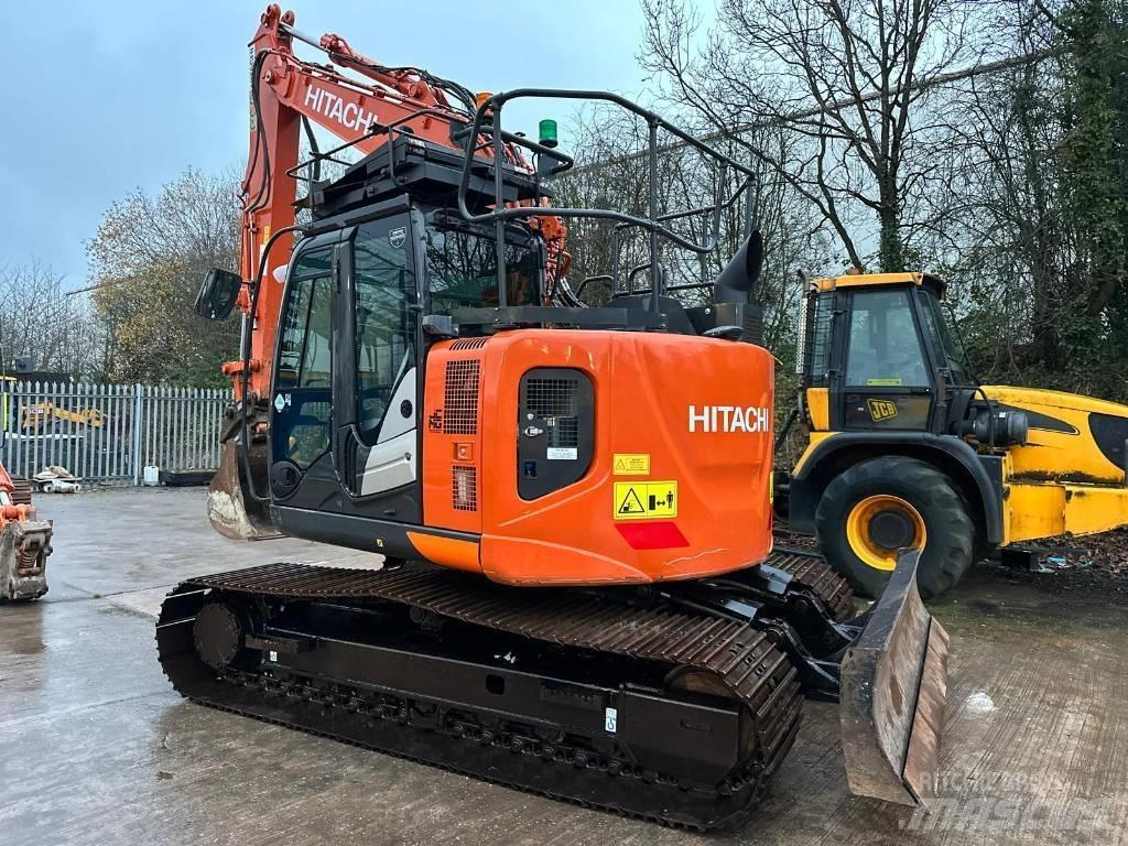 Hitachi ZX 135 US-6 Telakaivukoneet