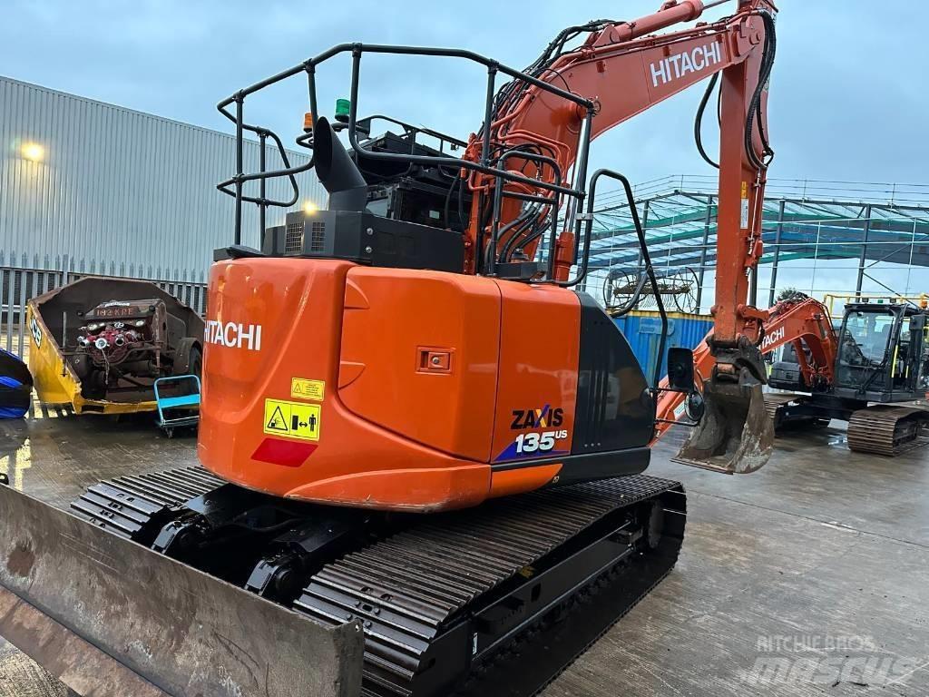Hitachi ZX 135 US-6 Telakaivukoneet