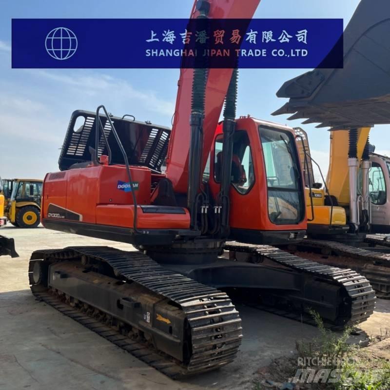 Doosan DX 300 Telakaivukoneet