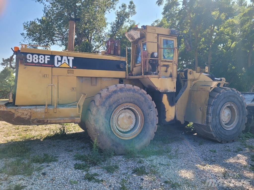 CAT 988 F Pyöräkuormaajat