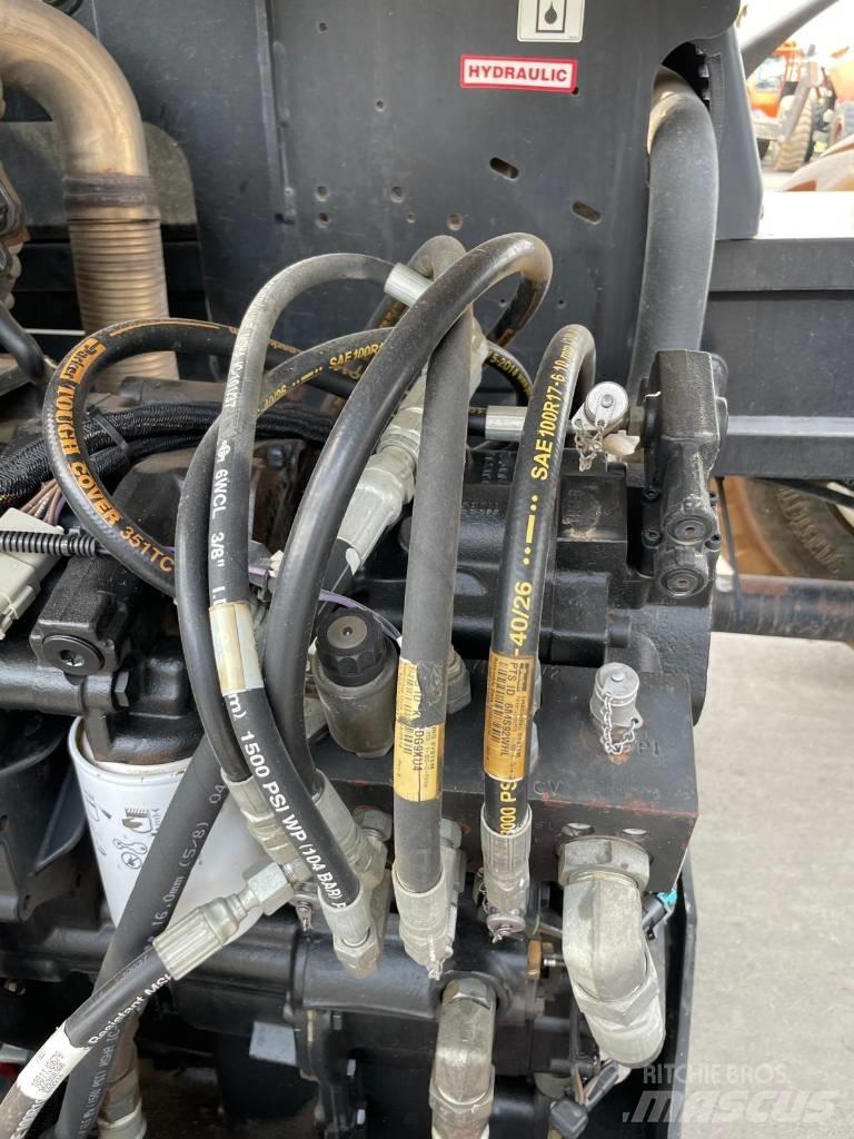 JLG 1255A Kurottajat