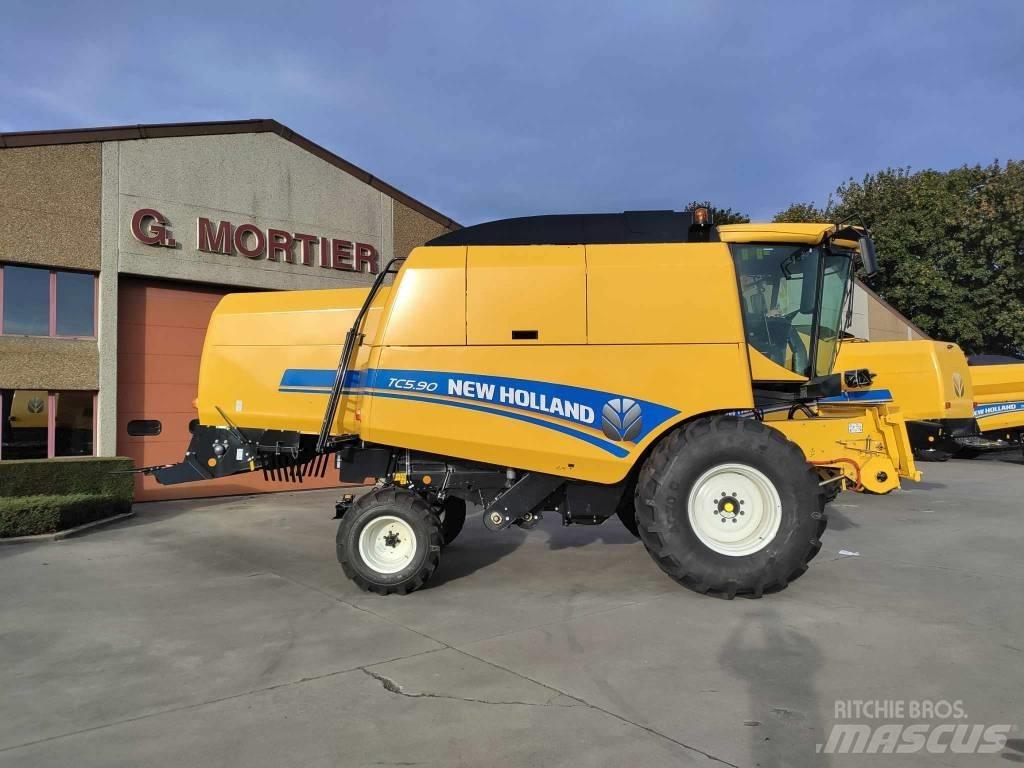 New Holland TC 5.90 Leikkuupuimurit