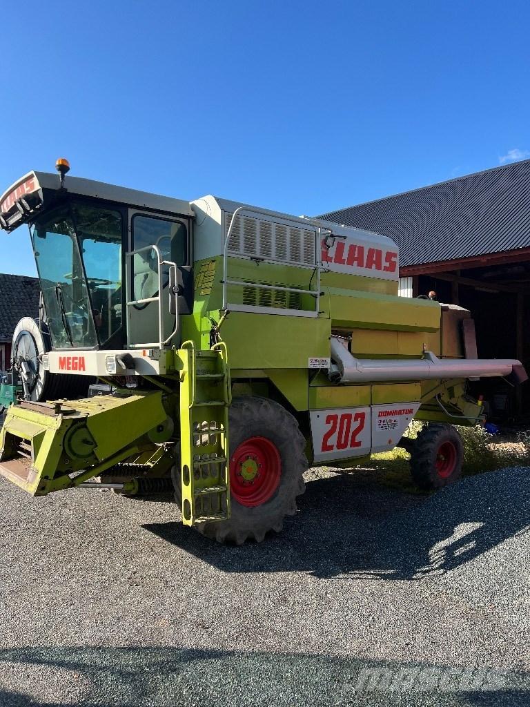 CLAAS Mega 202 Leikkuupuimurit