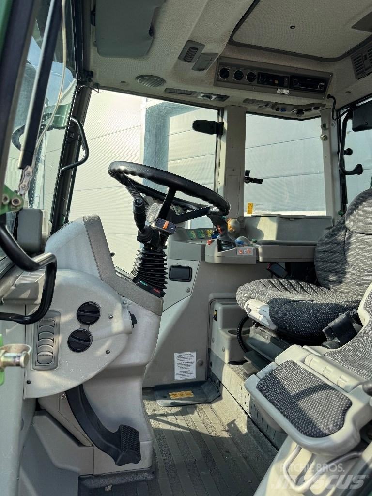 Fendt 820 Vario TMS Traktorit