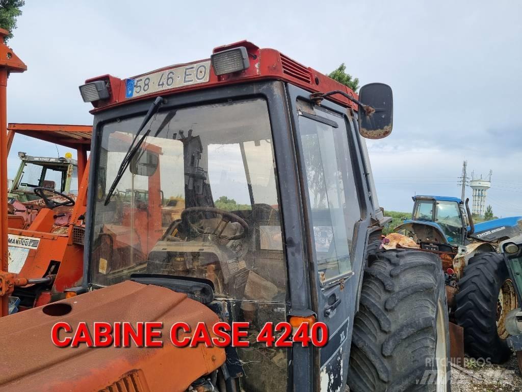  CABINE CASE 4240 Ohjaamo ja sisusta