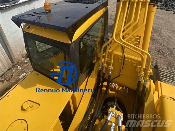 Komatsu 350-8 Telakaivukoneet