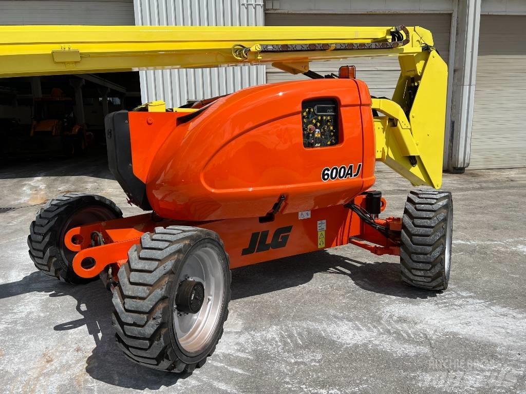 JLG 600 AJ Kuukulkijat