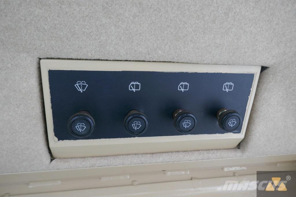 CAT D9R Ex-army Telaketjupuskutraktorit