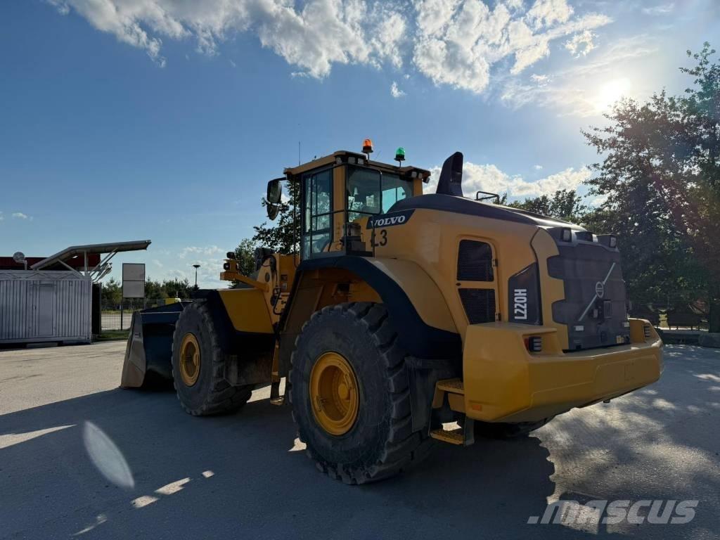 Volvo L 220 H Pyöräkuormaajat