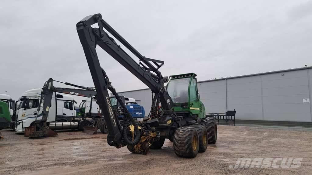 John Deere 1070 D Harvesterit