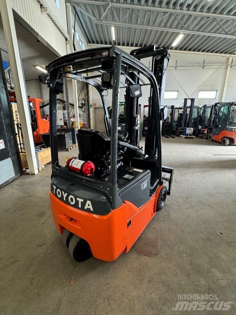 Toyota 8FBEK18T Sähkötrukit