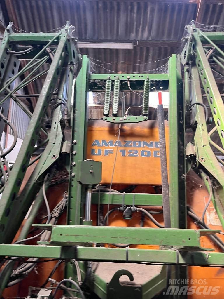 Amazone UF 1200 Nostolaite ruiskut