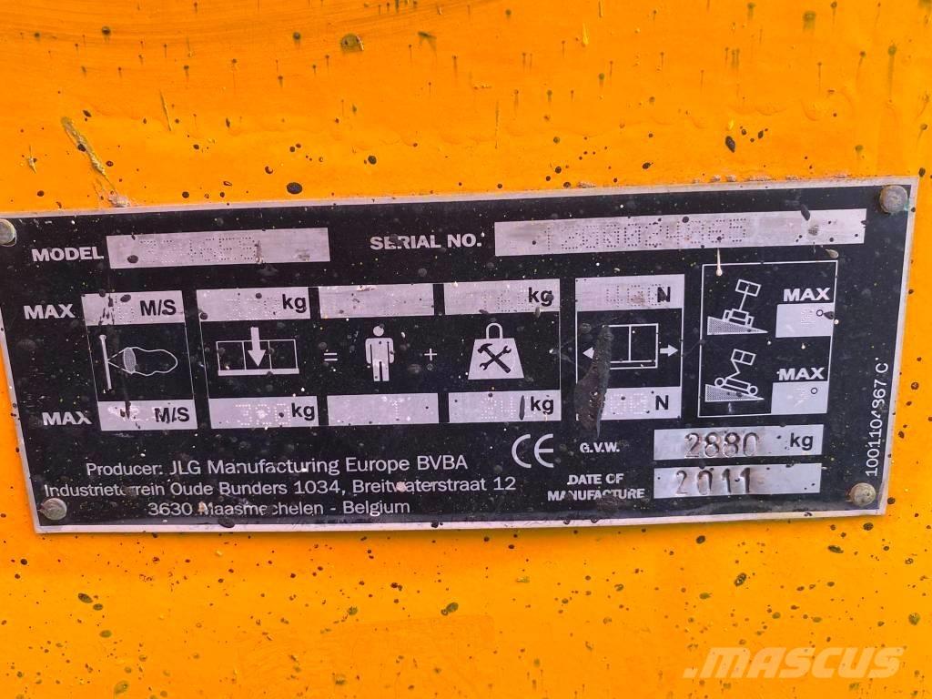 JLG 3246 ES Saksilavat