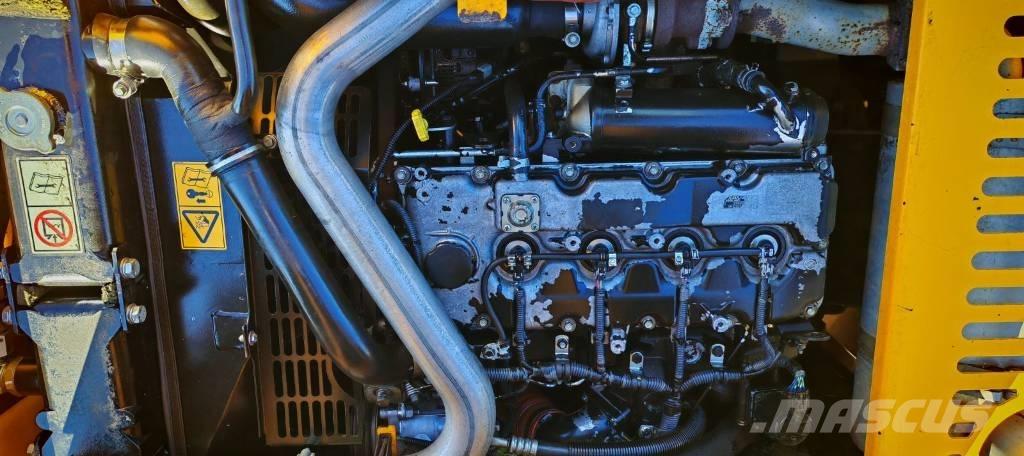 JCB JS 145 W Pyöräkaivukoneet