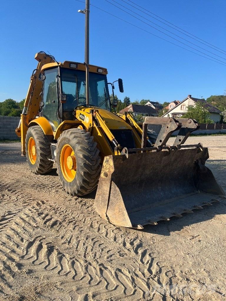 JCB 4 CX Kaivurikuormaajat
