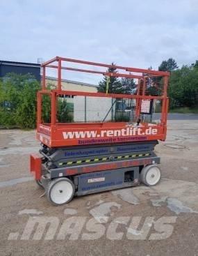SkyJack SJ III 3220 Saksilavat