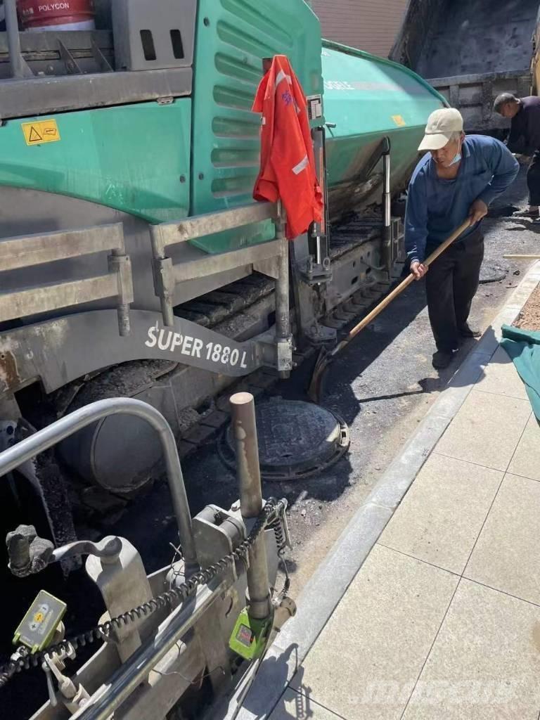 Vögele Super 1880L Asfalttikoneet