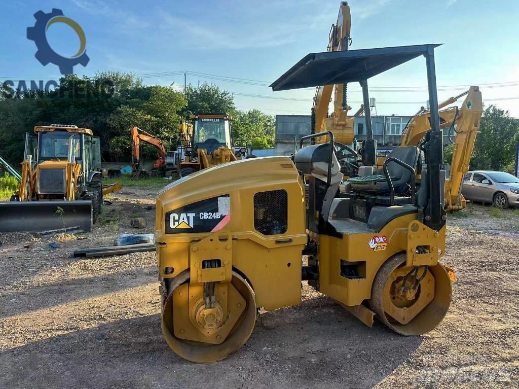CAT CB24B Tandemjyrät