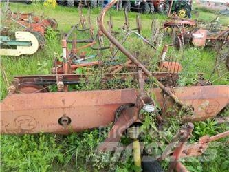 PZ 2400 Pöyhimet ja haravat
