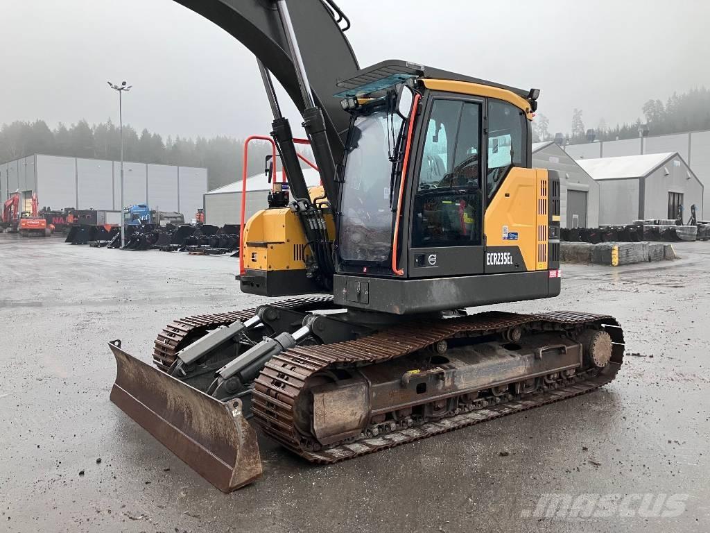 Volvo ECR235EL Blade Telakaivukoneet