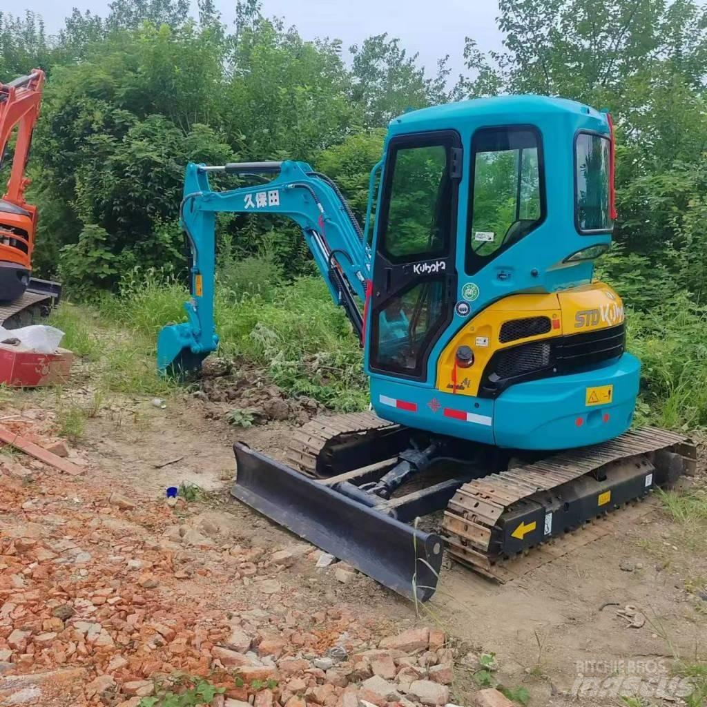 Kubota KX135 Minikaivukoneet < 7t