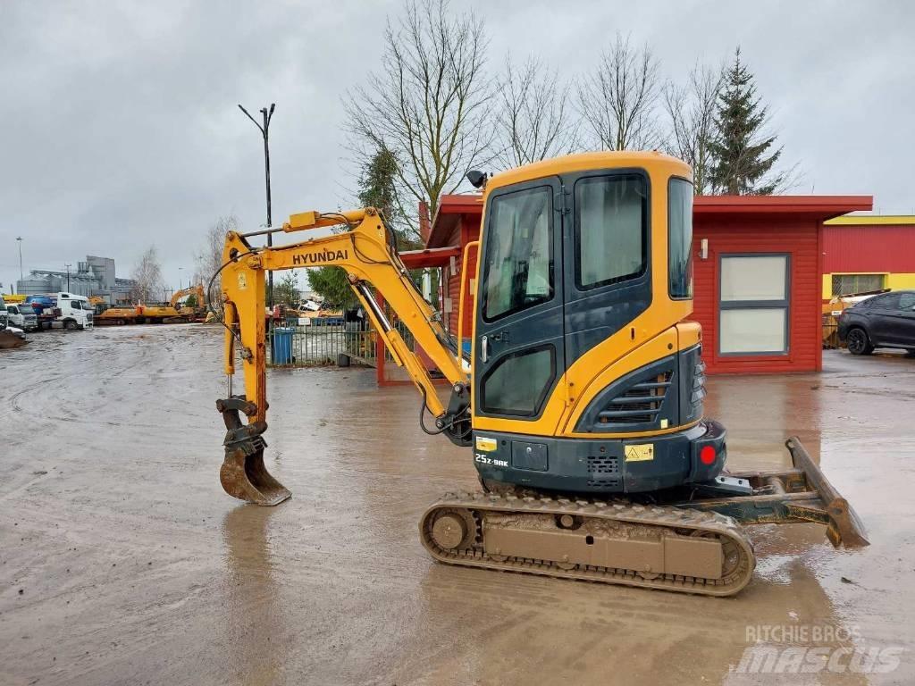 Hyundai R25Z-9AK Minikaivukoneet < 7t