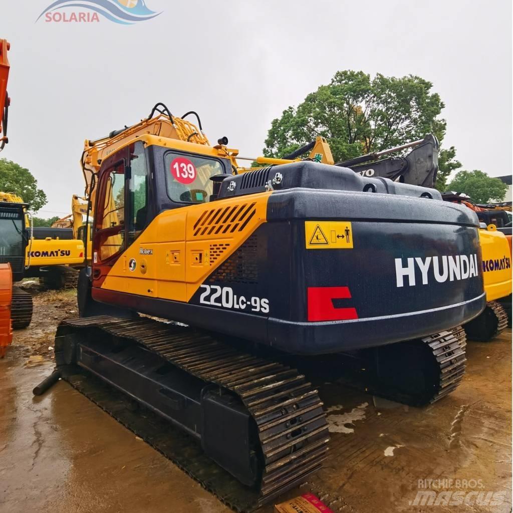Hyundai R220LC-9S Pyöräkaivukoneet