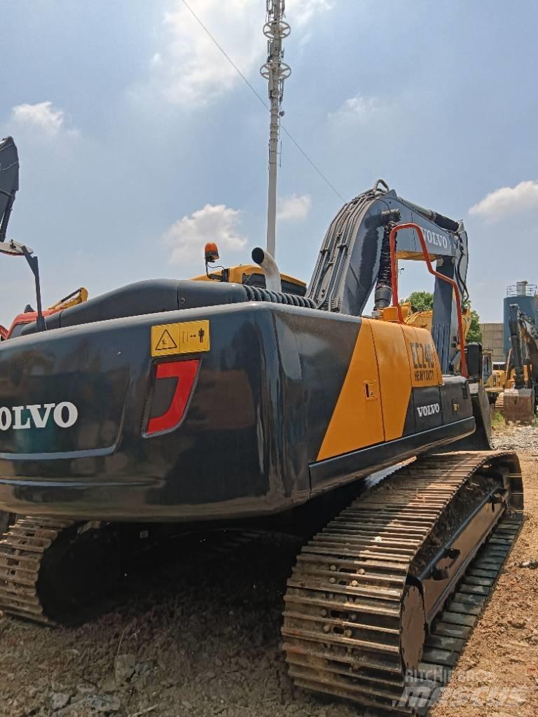 Volvo EC 240 Telakaivukoneet