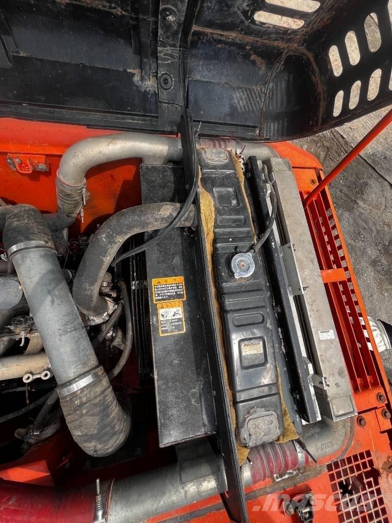 Doosan DH 225 LC-7 Telakaivukoneet