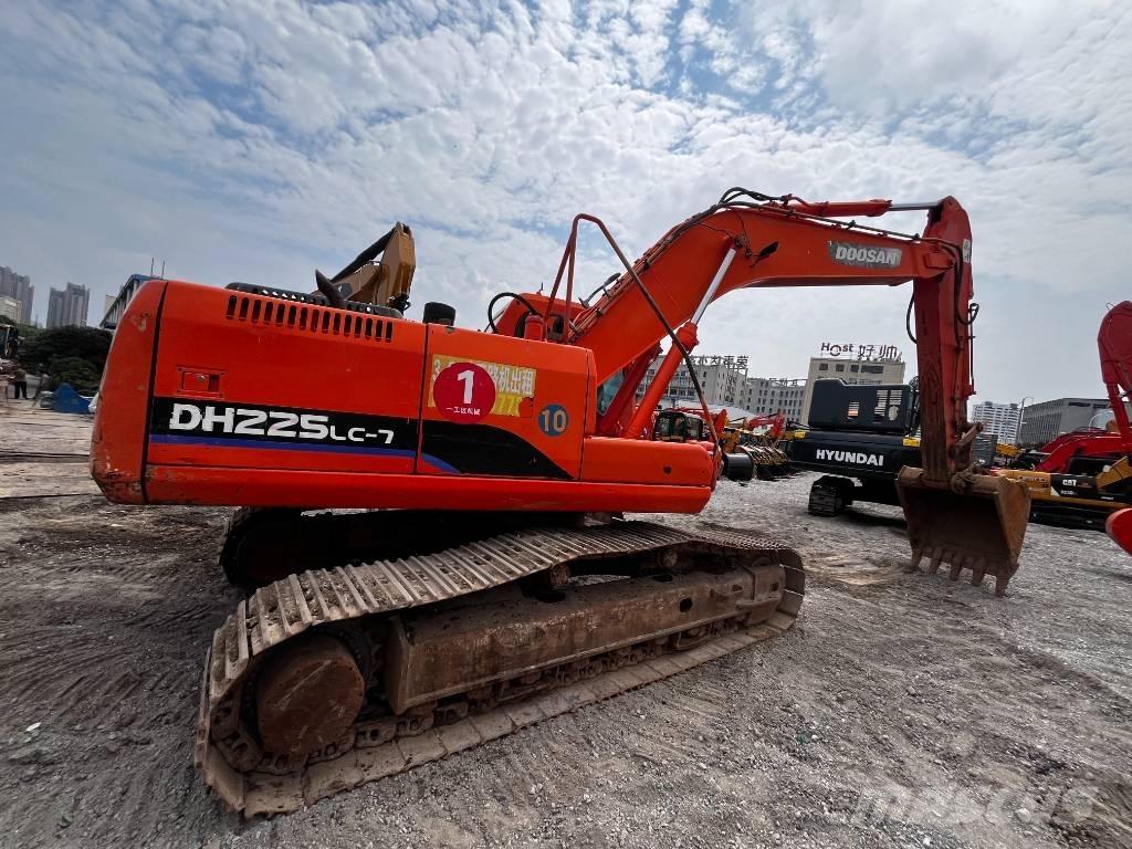 Doosan DH 225 LC-7 Telakaivukoneet