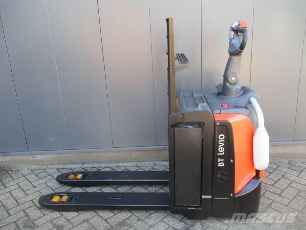 Toyota LPE 200 Lavansiirtotrukit ajotasolla