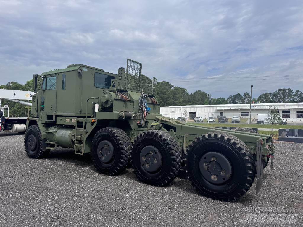 Oshkosh M1070 Vetopöytäautot