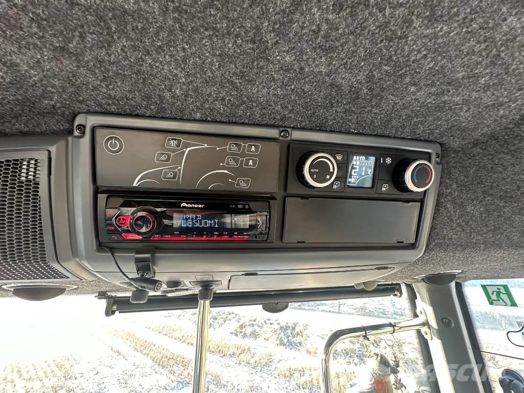 Valtra N 135 Active Traktorit