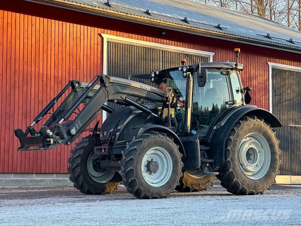 Valtra N 135 Active Traktorit