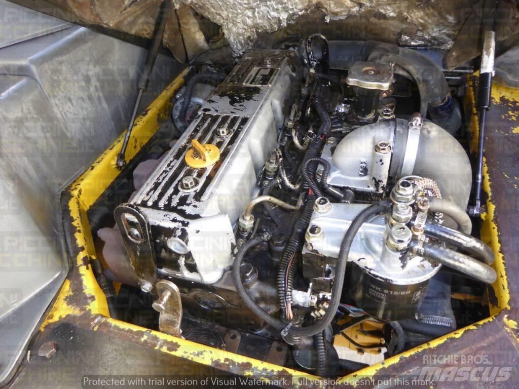 Komatsu WB70A Kaivurikuormaajat