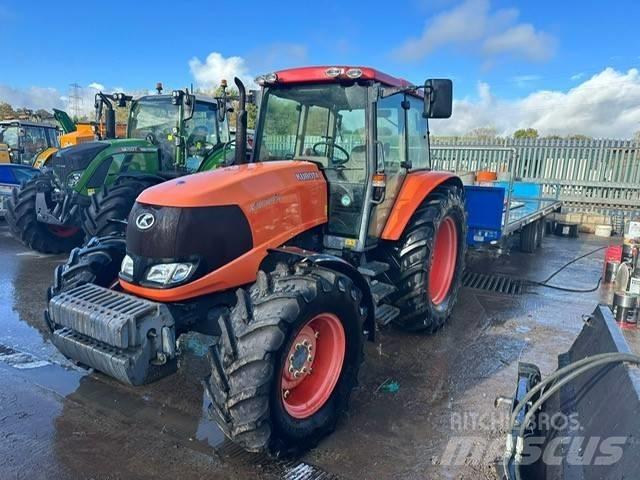 Kubota M130X Traktorit