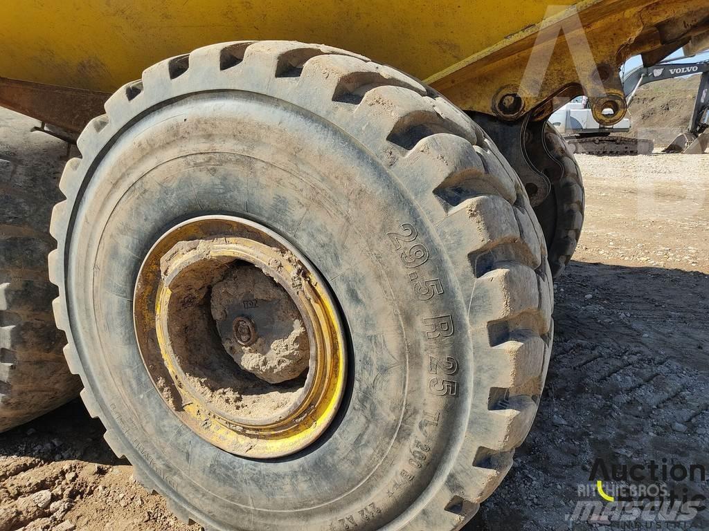 Komatsu HM400 Dumpperit