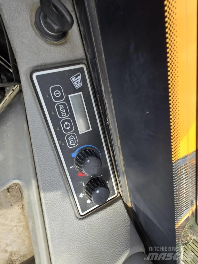 JCB 110 W Hydradig Pyöräkaivukoneet
