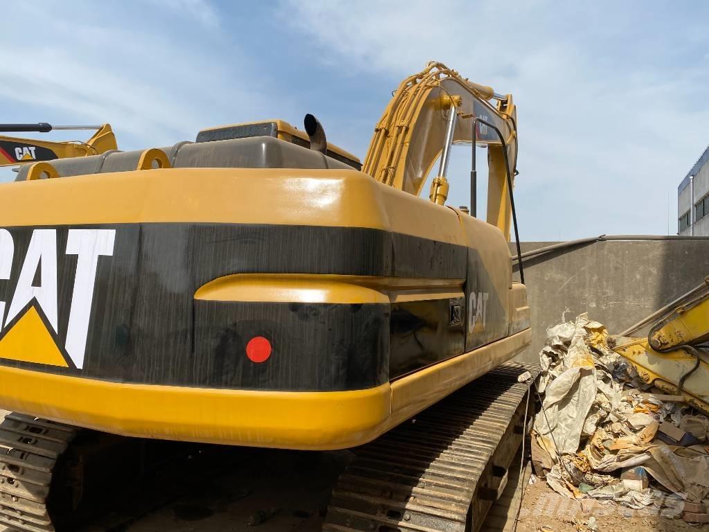 CAT 320 B Telakaivukoneet