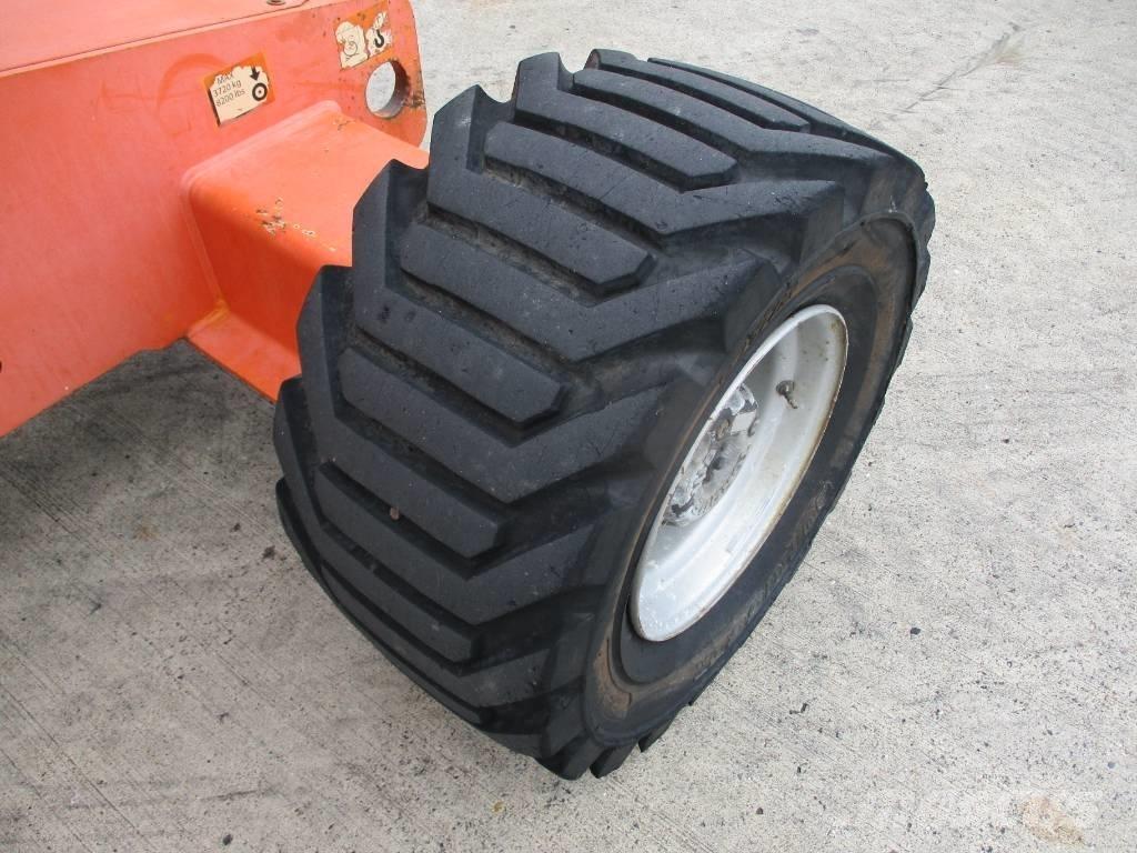 JLG 510 AJ (866) Pienikokoiset itseliikkuvat puominostimet