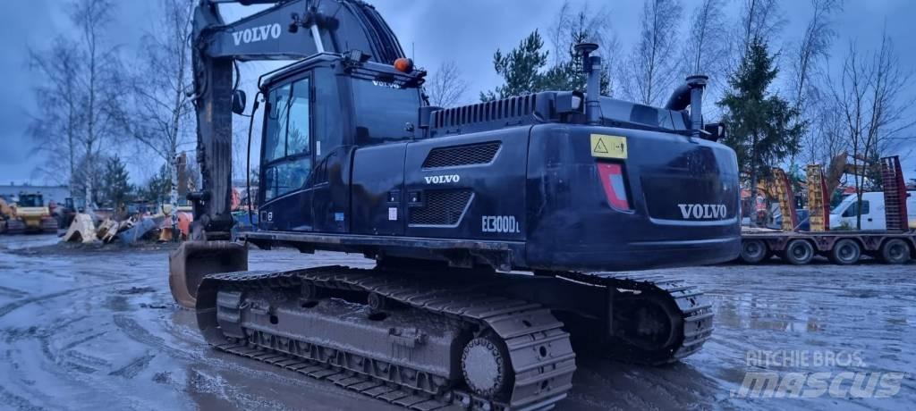 Volvo EC 300 D L Telakaivukoneet