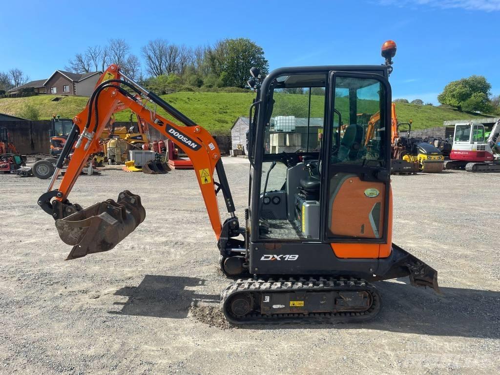 Doosan DX 19 Minikaivukoneet < 7t
