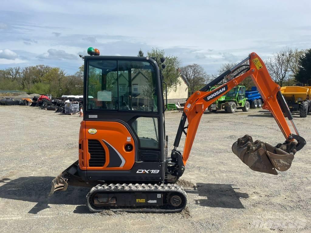 Doosan DX 19 Minikaivukoneet < 7t
