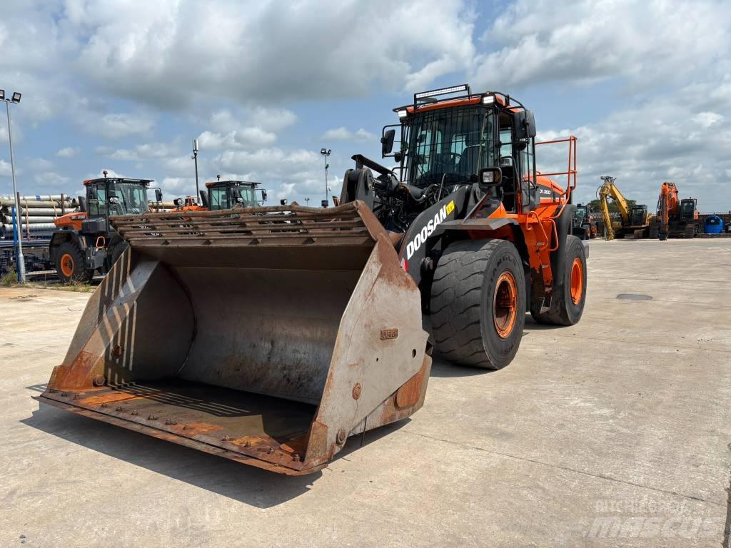 Doosan DL 300-5 Pyöräkuormaajat