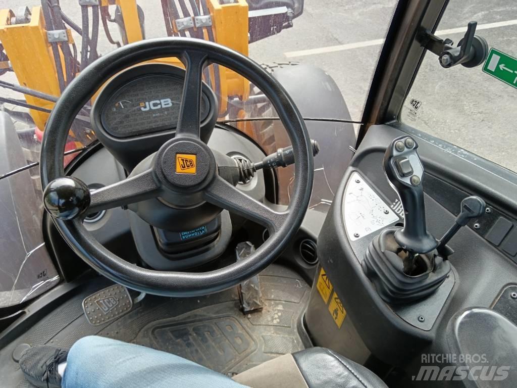 JCB 406 Pyöräkuormaajat