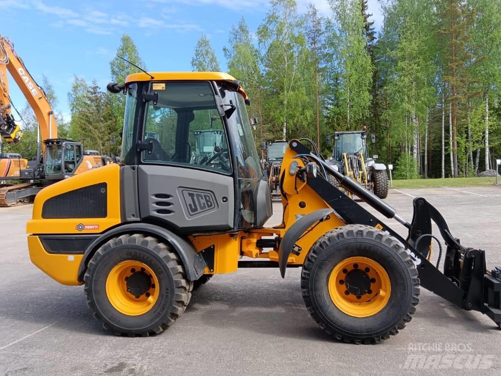 JCB 406 Pyöräkuormaajat