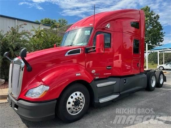 Kenworth T680 Vetopöytäautot