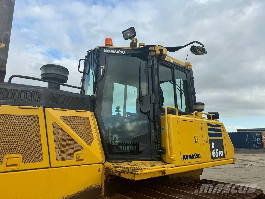 Komatsu D 65 PX-18 Telaketjupuskutraktorit