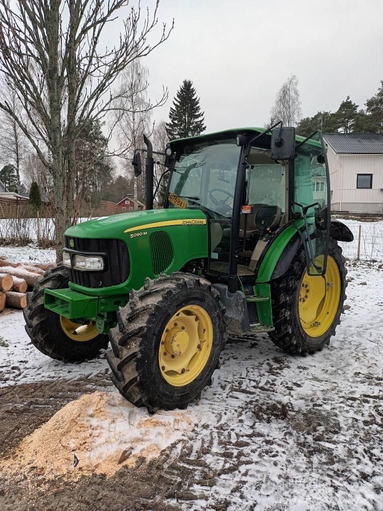 John Deere 5090 M Traktorit