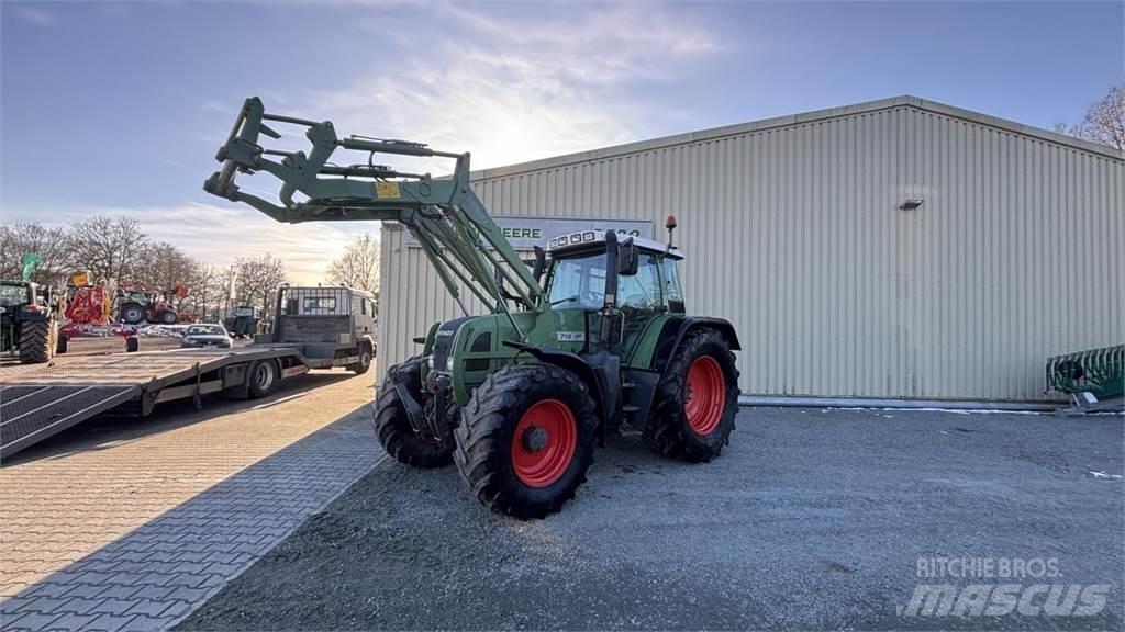 Fendt 716 Traktorit